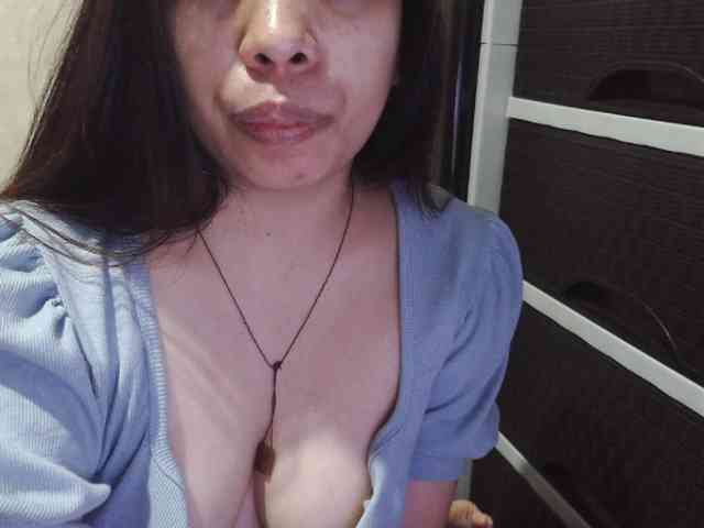 Cassiee webcam