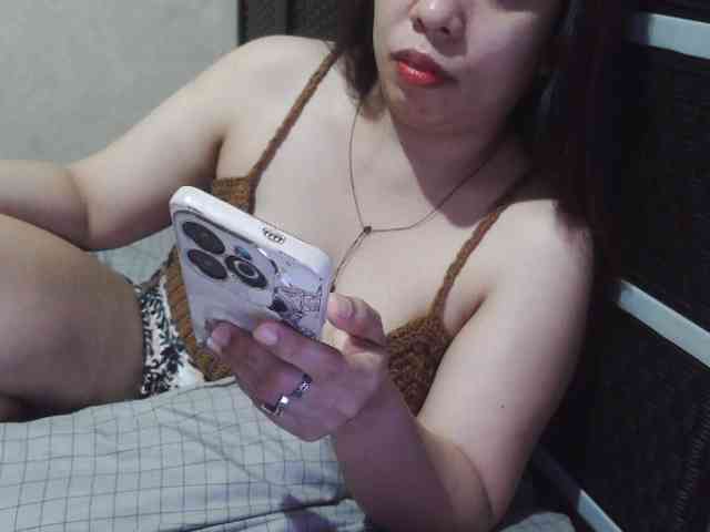 Cassiee webcam