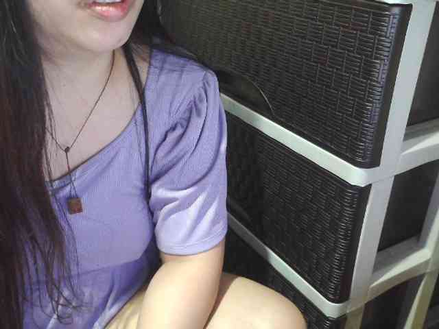 Cassiee webcam