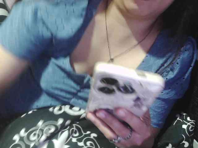 Cassiee webcam