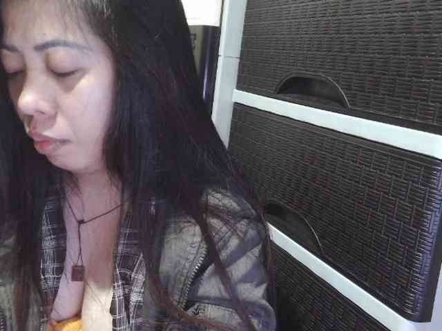 Cassiee webcam