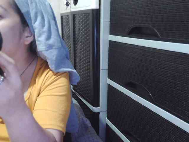 Cassiee webcam