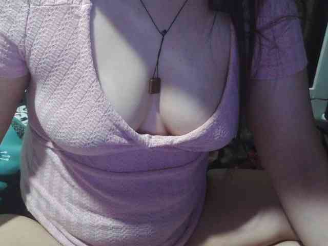Cassiee webcam