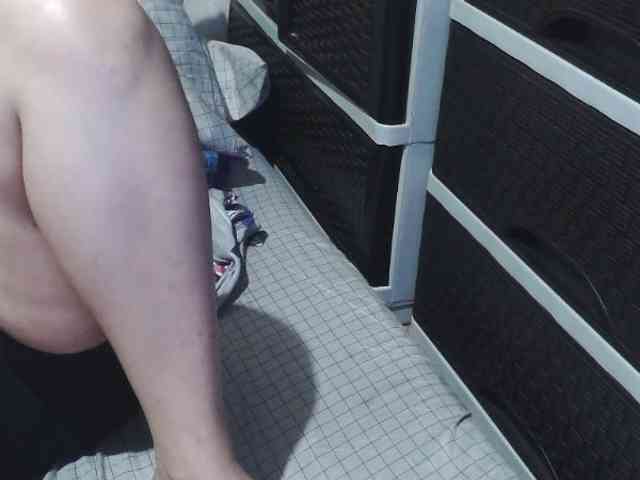 Cassiee webcam