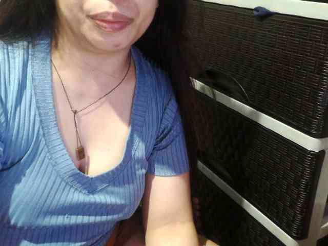 Cassiee webcam