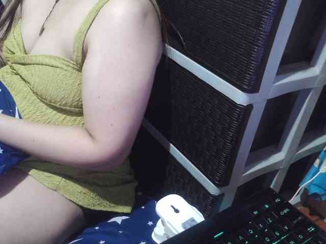 Cassiee webcam