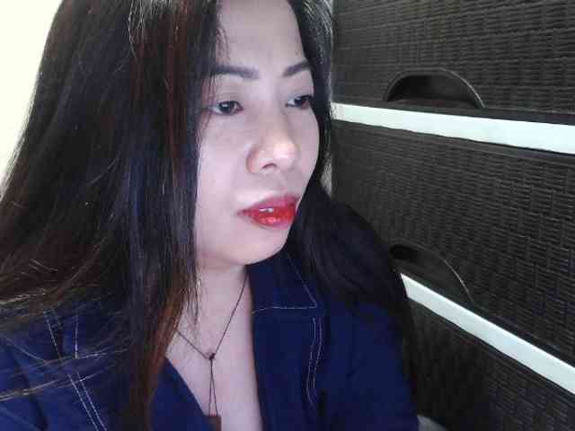 Cassiee webcam