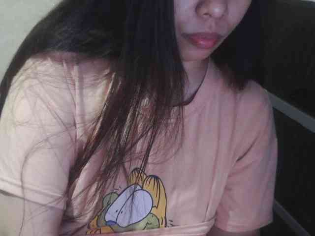 Cassiee webcam