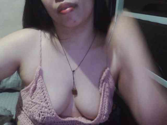 Cassiee webcam