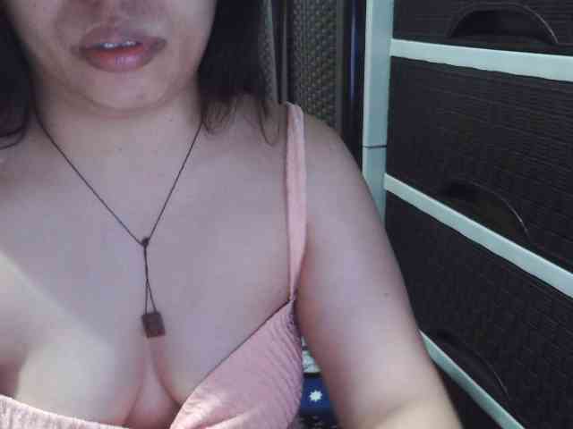 Cassiee webcam