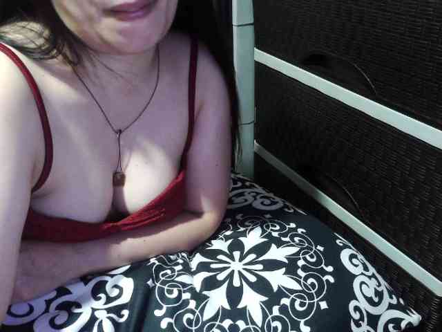 Kazzandra webcam