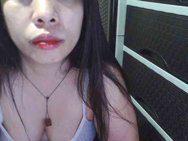 Cassiee webcam