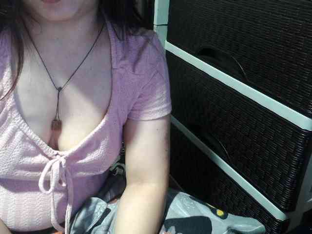 Cassiee webcam