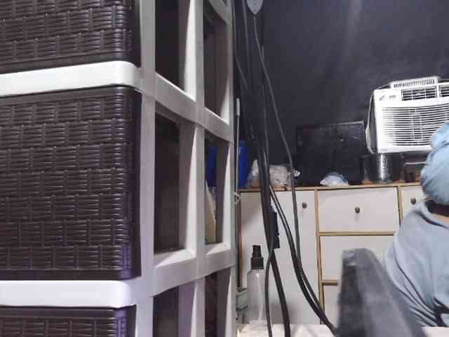 Cassiee webcam