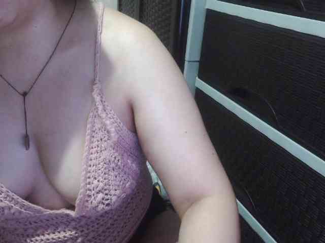 Cassiee webcam