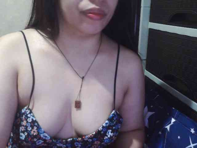 Cassiee webcam