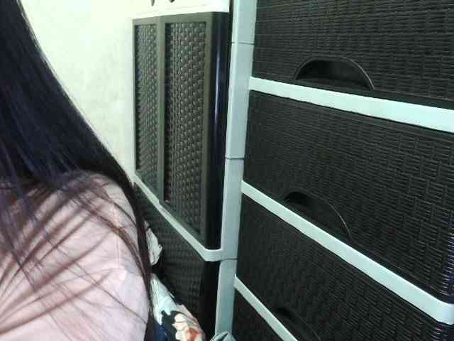 Cassiee webcam