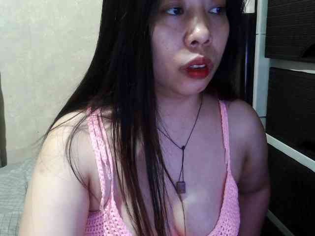 Cassiee webcam