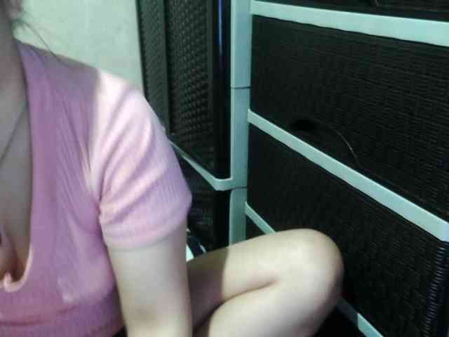 Cassiee webcam