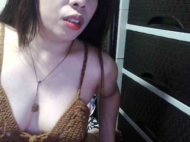 Cassiee webcam