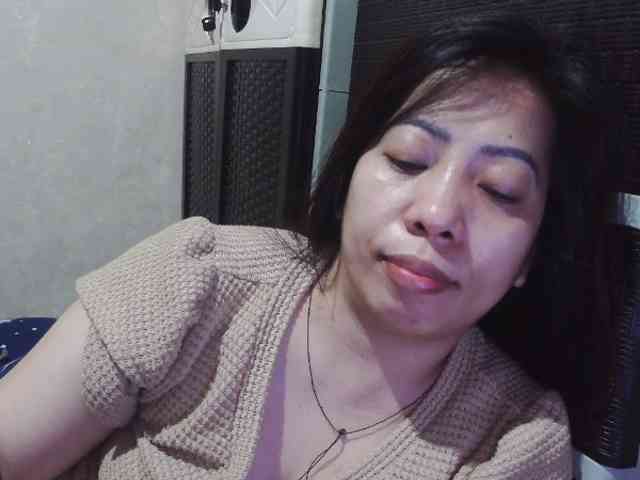 Cassiee webcam