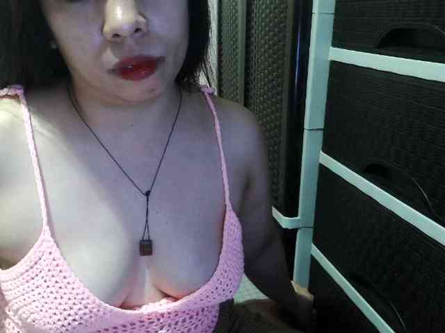 Cassiee webcam