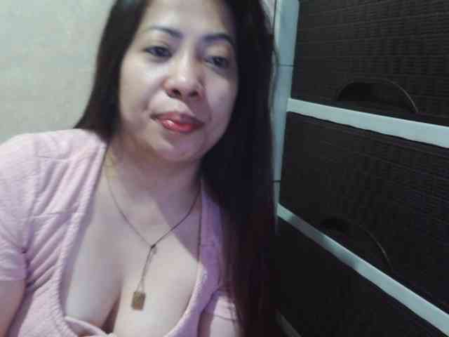 Cassiee webcam