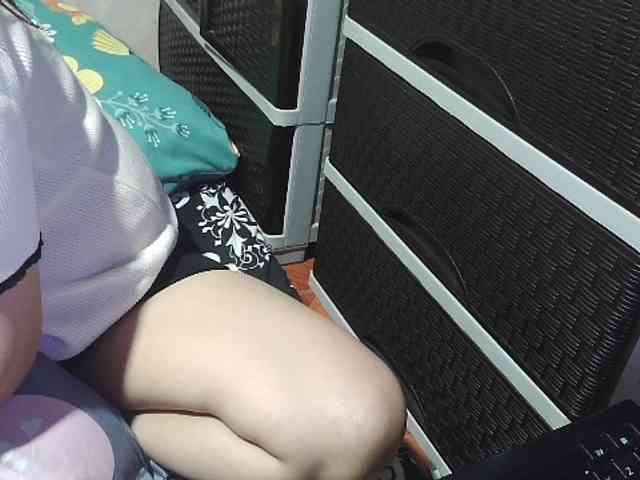 Cassiee webcam