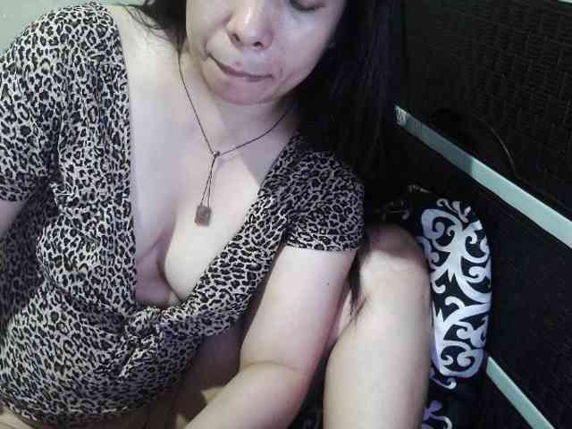 Cassiee webcam