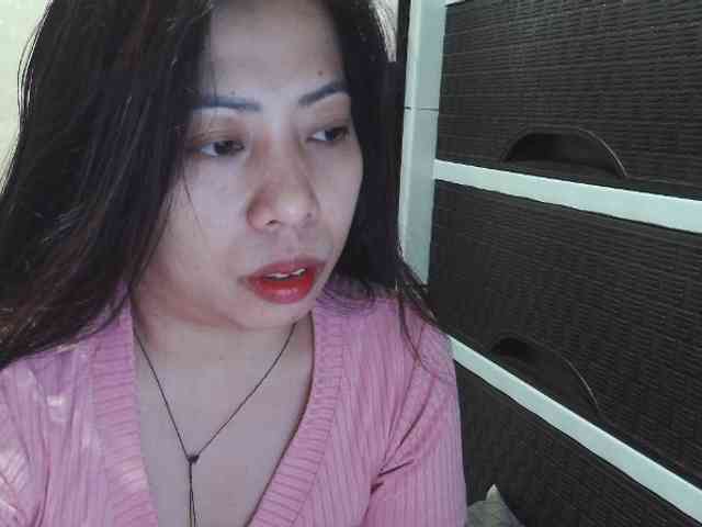 Cassiee webcam