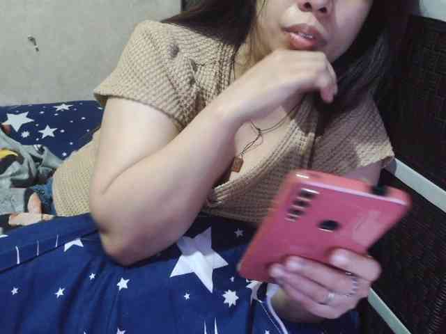 Cassiee webcam