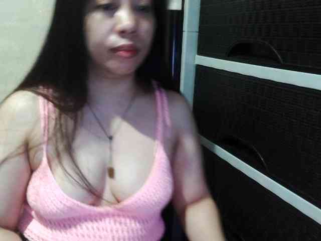 Cassiee webcam