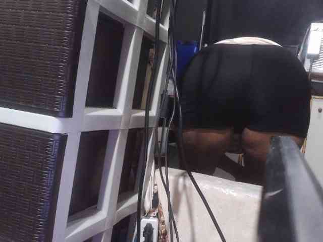 Cassiee webcam