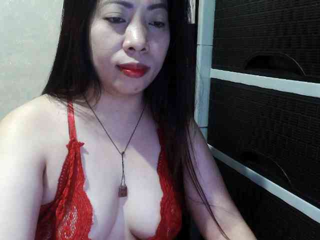 Cassiee webcam