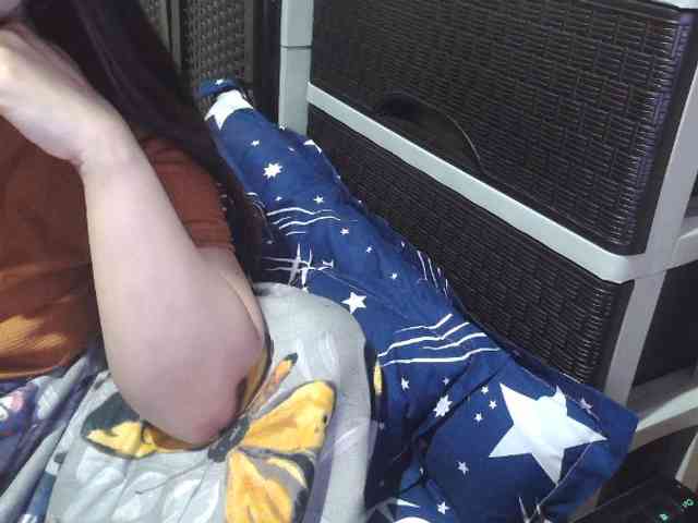 Cassiee webcam