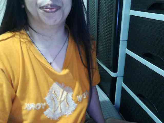 Cassiee webcam