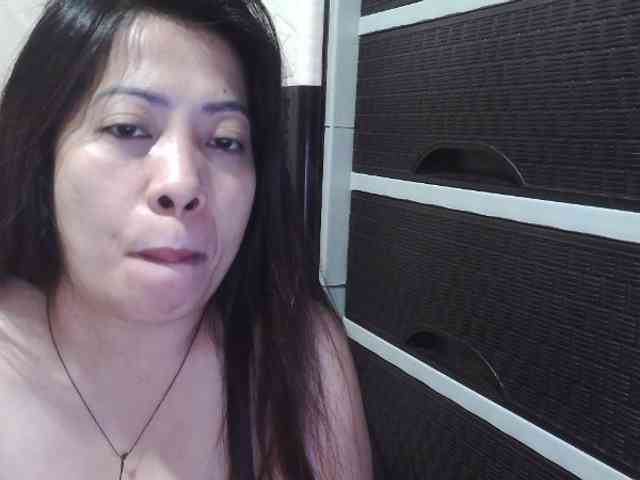Cassiee webcam
