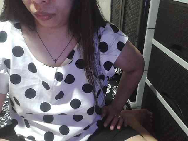 Cassiee webcam