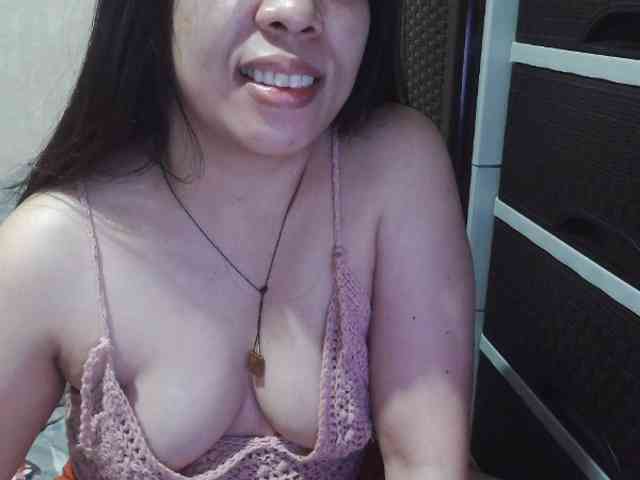 Cassiee webcam