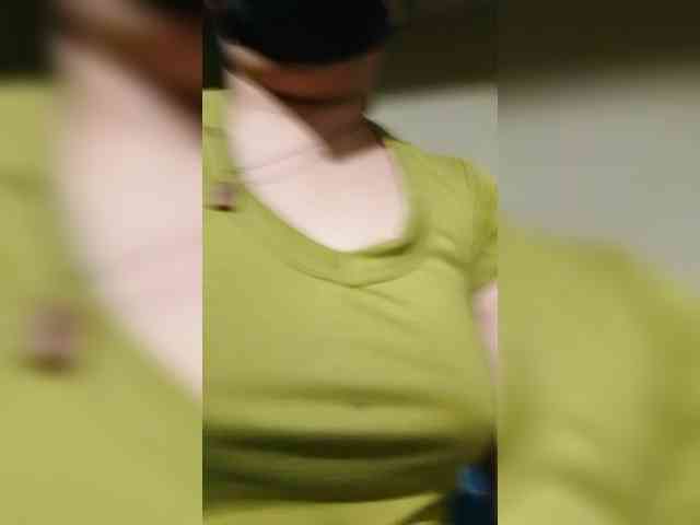 Cassiee webcam
