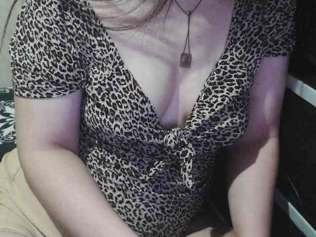 Cassiee webcam