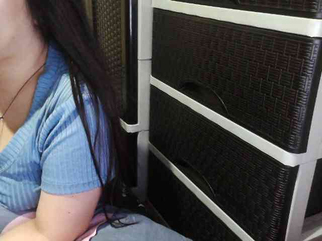 Cassiee webcam
