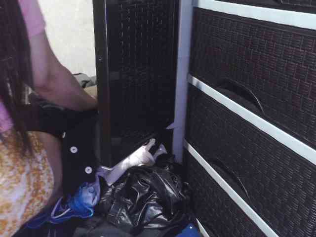 Cassiee webcam