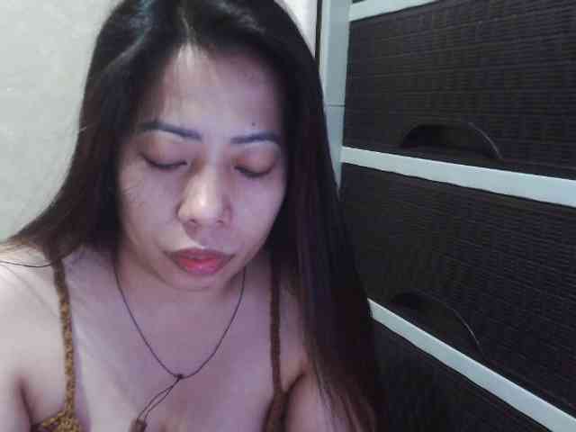 Cassiee webcam