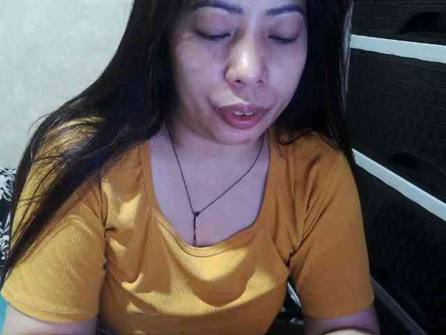 Cassiee webcam