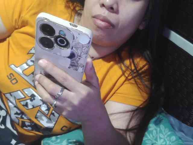 Cassiee webcam