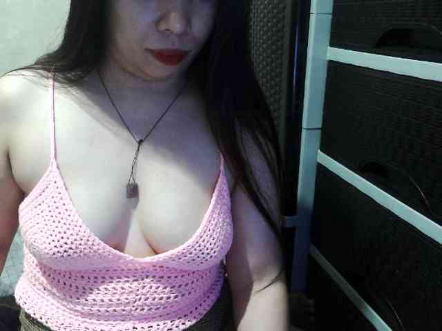 Cassiee webcam