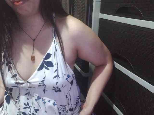 Cassiee webcam