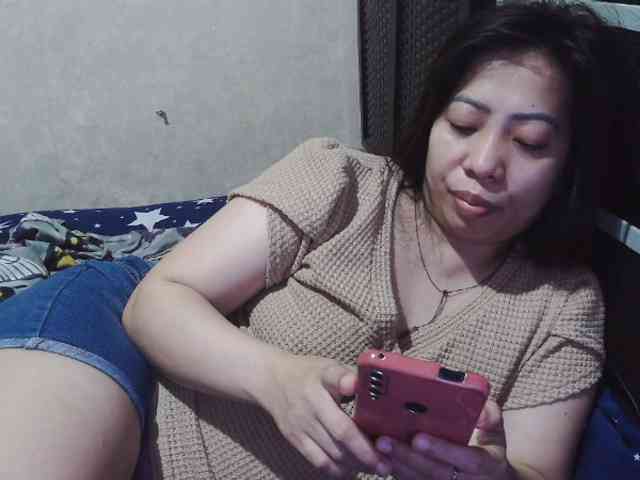 Cassiee webcam