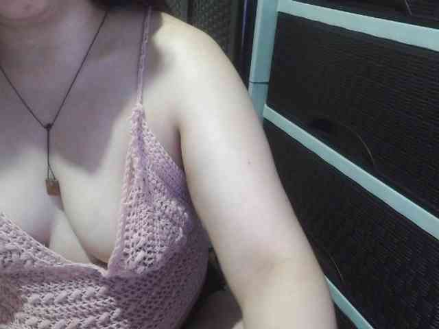 Cassiee webcam